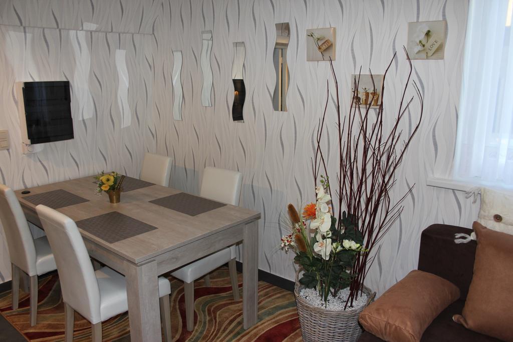 Comines-WarnetonOrchideeアパートメント 部屋 写真